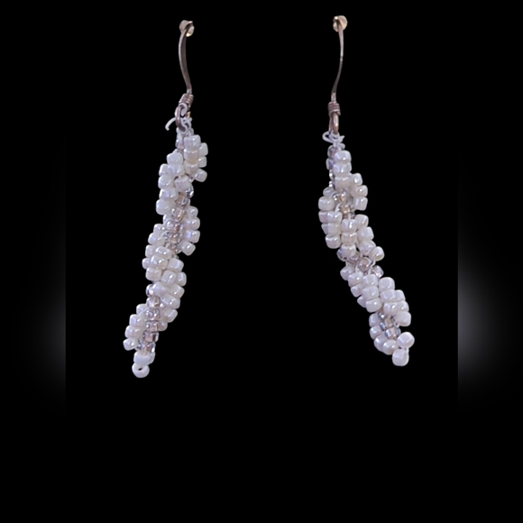 Hand Crafted Jewelry White, Gold, Clear Seed Beads Statement Necklace & Earrings - Picture 14 of 17